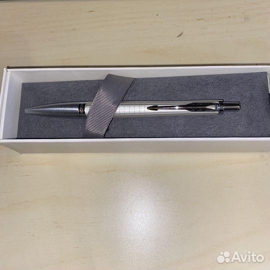 Шариковая ручка parker