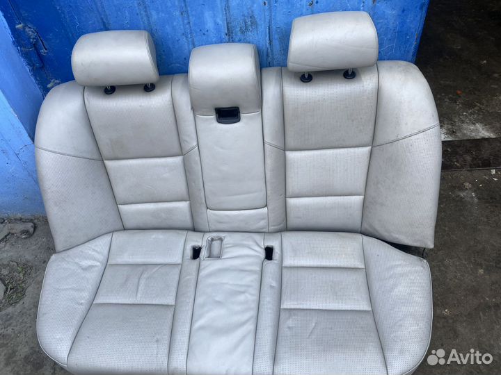 Сиденья передние бмв м5 е60