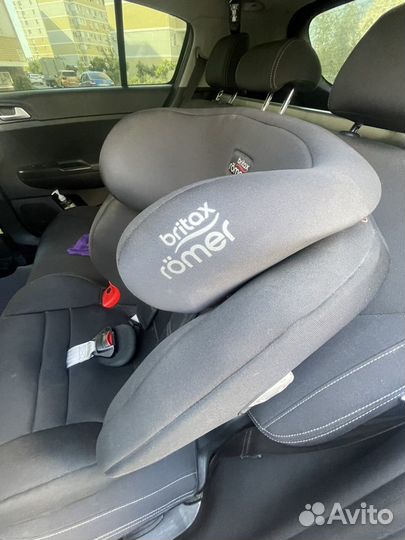 Автомобильное кресло britax romer