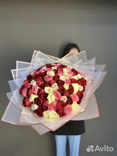 Шикарные букеты из стойкой розы кении 40 см