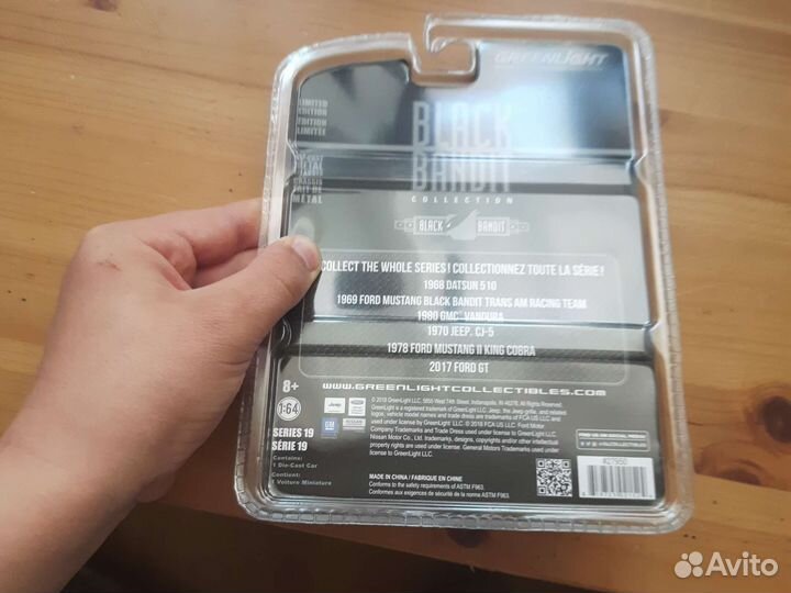 2017 Ford GT Black Bandit масштаб 1:64