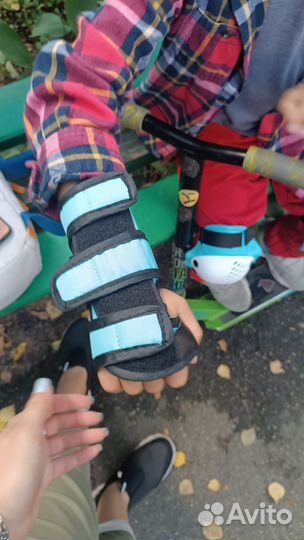 Защита на кисть детская