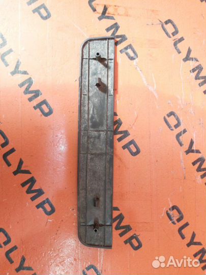 Накладка на порог задняя правая Toyota Allion