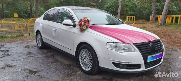 Свадебное украшение на авто