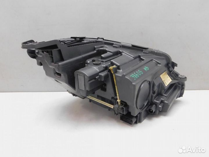 Фара левая Mercedes-Benz E-Class