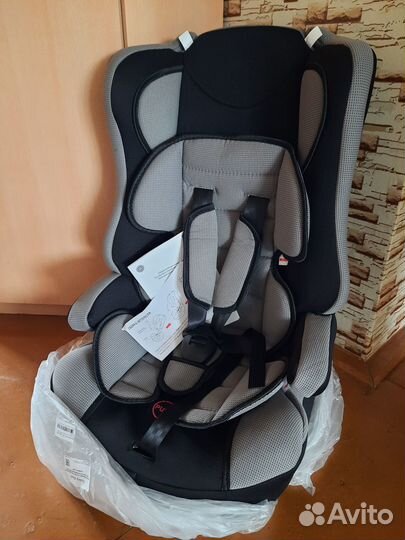 Новое автокресло 9-36