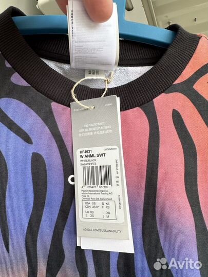 Новый укороченный свитшот adidas