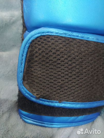 Боксерские перчатки clinch aero 12 oz