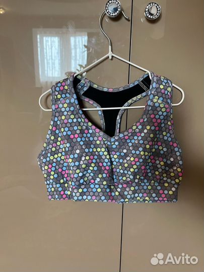 Спортивный топ 44