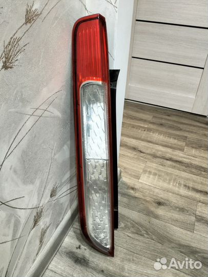 Фонарь задний ford focus 2