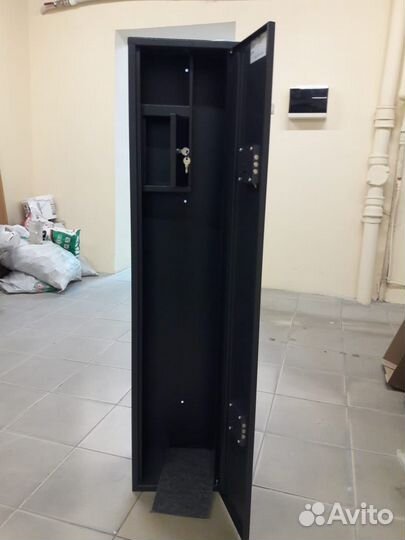 Сейф оружейный Чирок 1320 130см