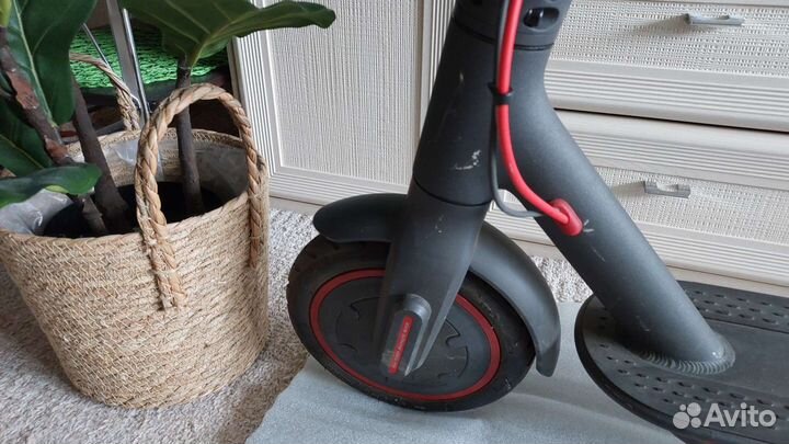Электросамокат xiaomi MI Electric Scooter pro