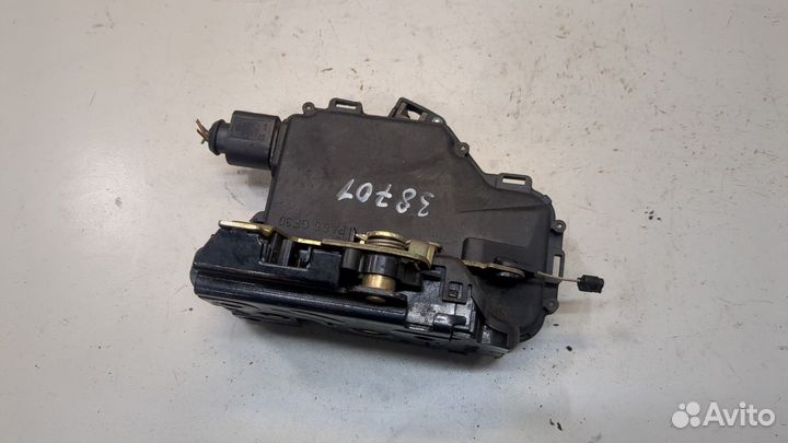 Замок двери Volkswagen Golf 4, 1999