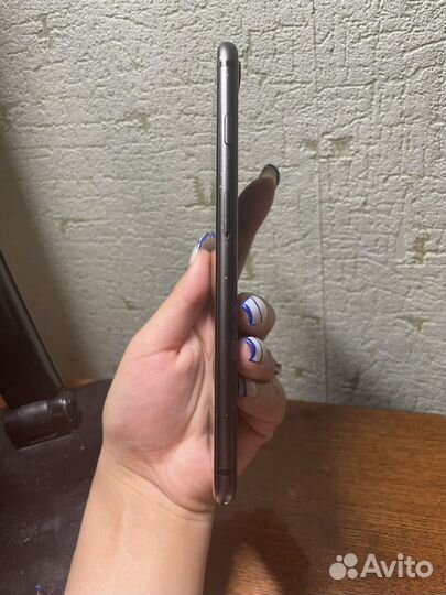 iPhone 8 Plus, 64 ГБ