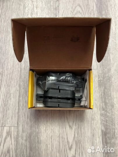 Новые тормозные колодки toyota avensis T250