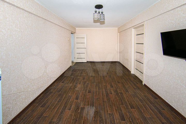 2-к. квартира, 49,8 м², 1/3 эт.
