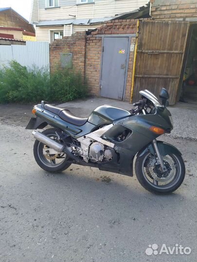 Продам Kawasaki zzr400-2