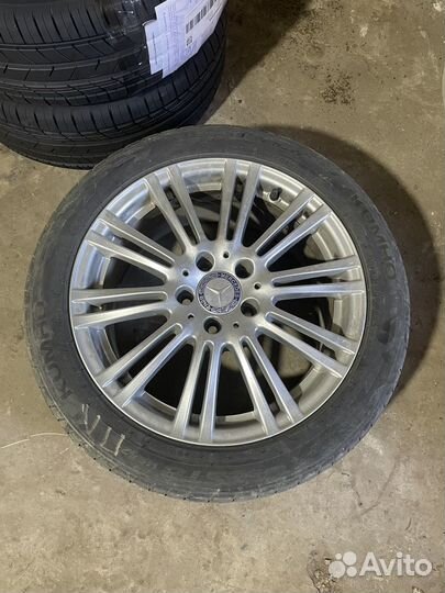 Kumho Ecsta HS52 215/50 R17