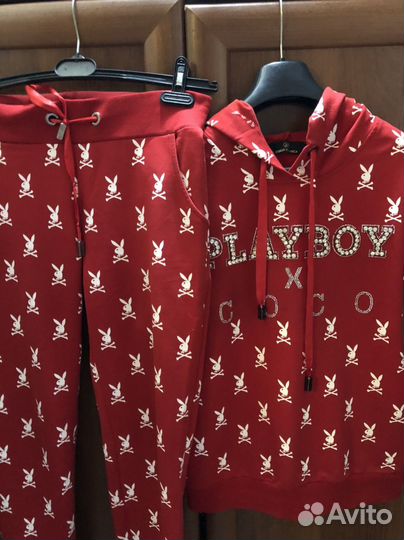 Костюм женский