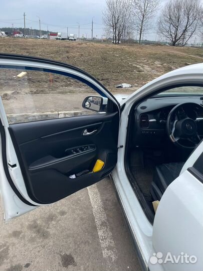 Kia Rio X-Line 1.4 AT, 2019, 302 421 км