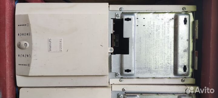 Apc SMART ups 2200 бесперебойник