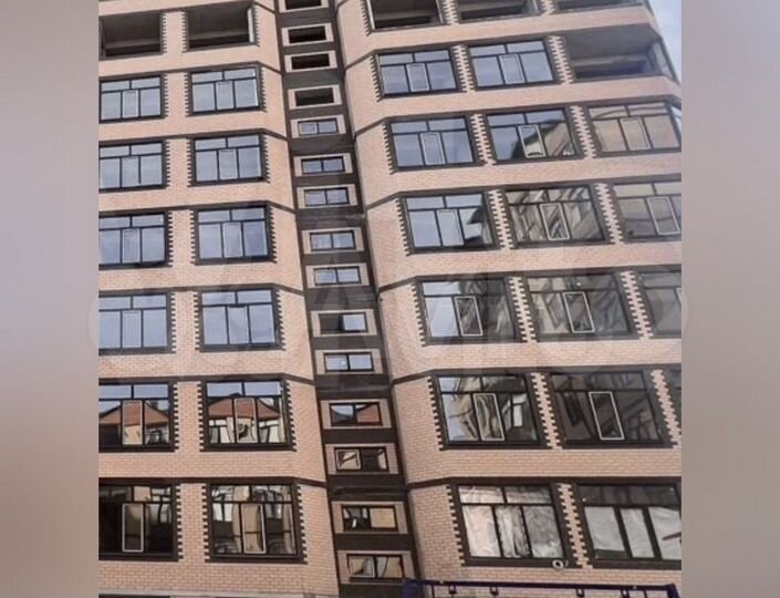 2-к. квартира, 73 м², 4/10 эт.