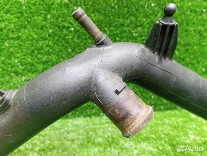 Патрубок Audi A6 C6 4F ccea 2010