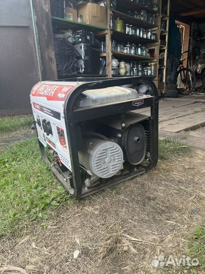 Бензиновый генератор