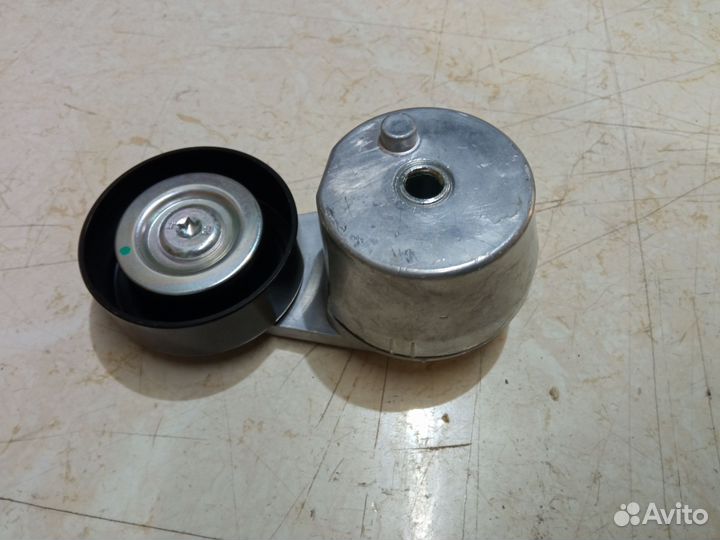 Натяжитель приводного ремня 12656315 12638689