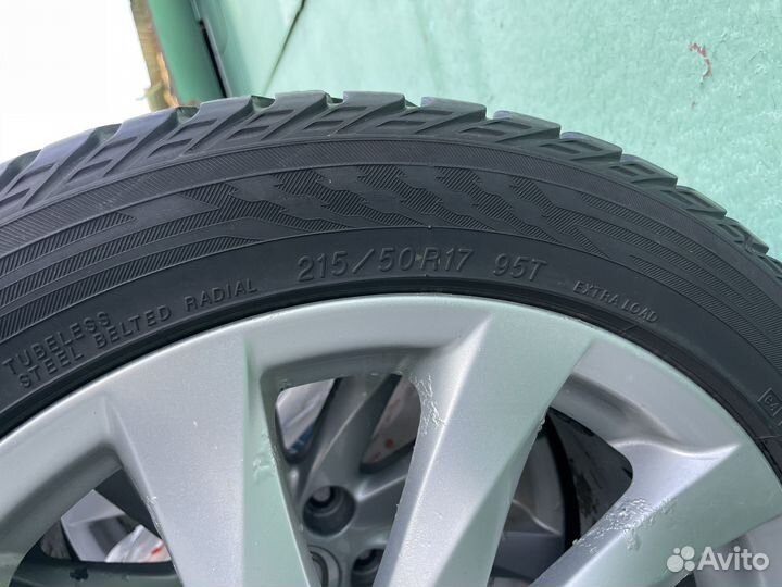 Yokohama Ice Guard IG55 215/55 R17 95T