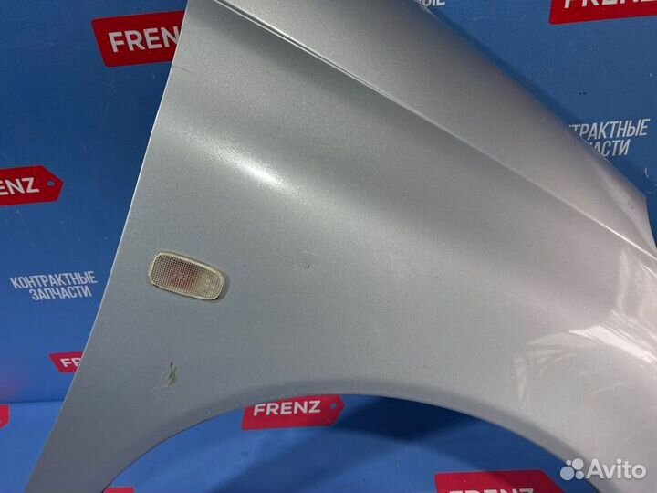 Крыло переднее правое Toyota Funcargo NCP20