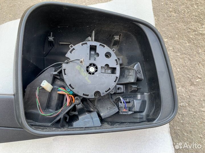 Зеркало заднего вида правое Grand Cherokee 17 конт