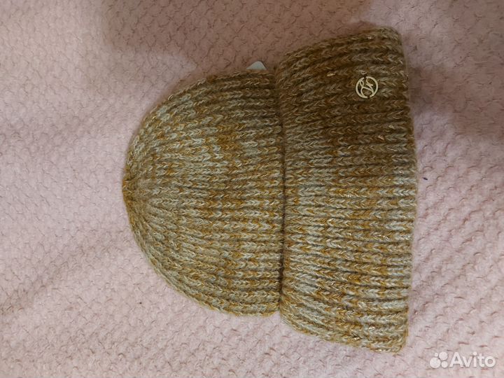 Шапка новая