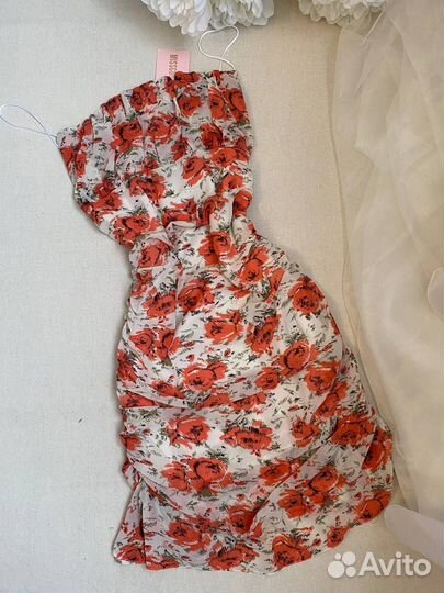 Платье женское missguided