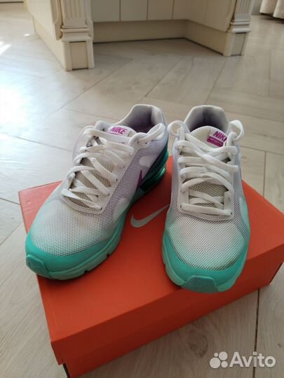 Кроссовки Nike AirMax женские