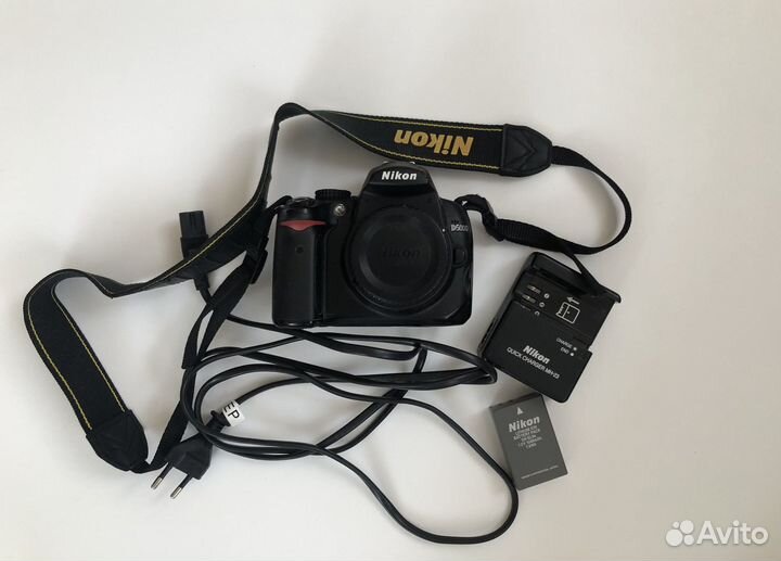 Nikon d5000 body