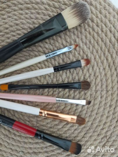Кисти для макияжа