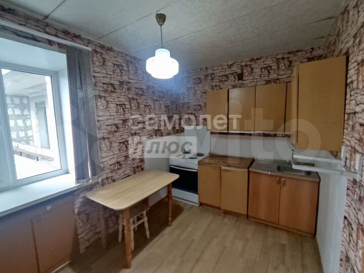 Доля в 2-к. квартире, 48,2 м², 12/12 эт.