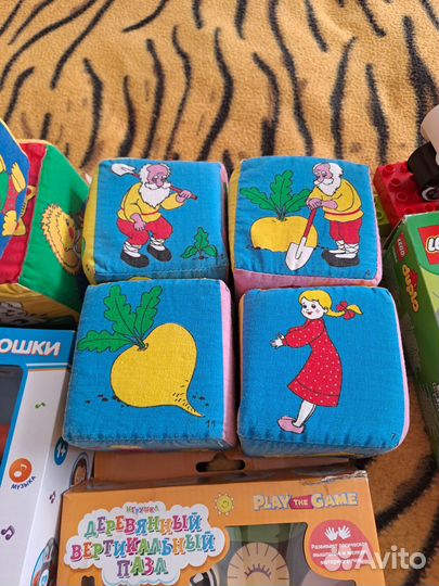 Игрушки для малышей - сортер, лего дупло