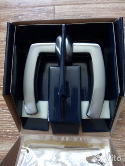 Дверные ручки, замок Apecs