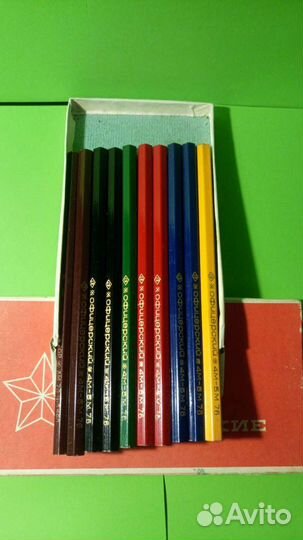 Набор цветных карандашей 