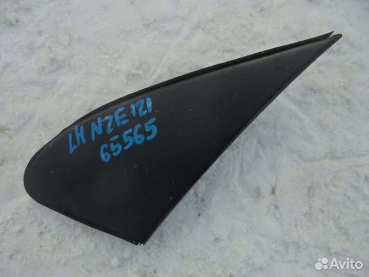 Уголок крыла левый Toyota Corolla Fielder NZE121