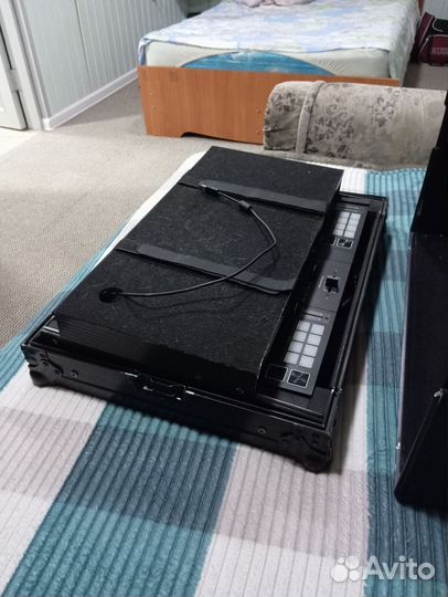 Dj контролер Traktor kontrol s4 mk3