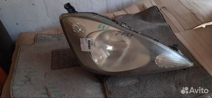 Фара передняя правая Honda Fit GE6