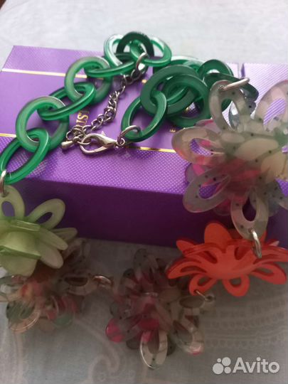 Кулон, брошь