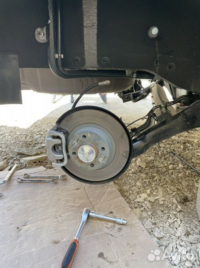 Дисковые тормоза задние на Веста вкомплекте