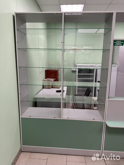 Шкаф витрина