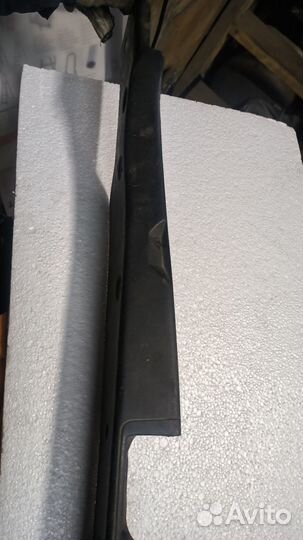 Декоративная планка багажника Audi 80B3 893863485A