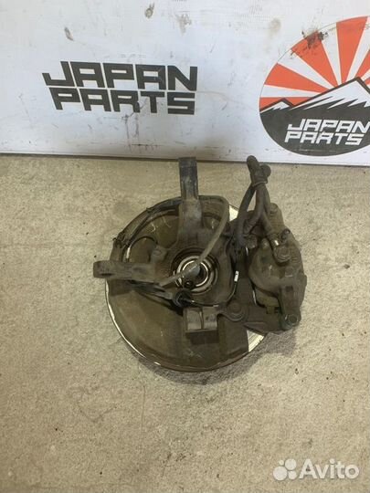 Кулак поворотный передний левый Mitsubishi