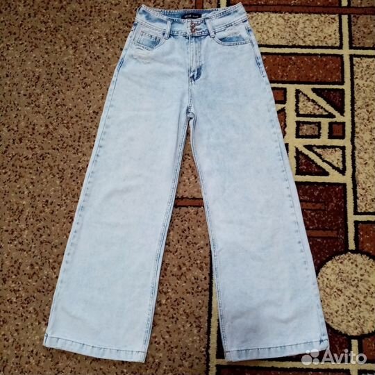Джинсы женские